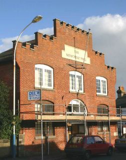 Freshwater : Memorial Hall