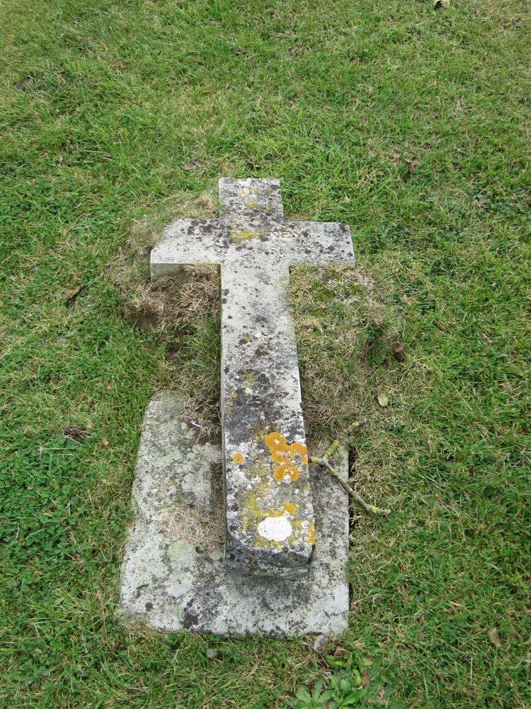 Parkhurst Military Cemetery : unknown